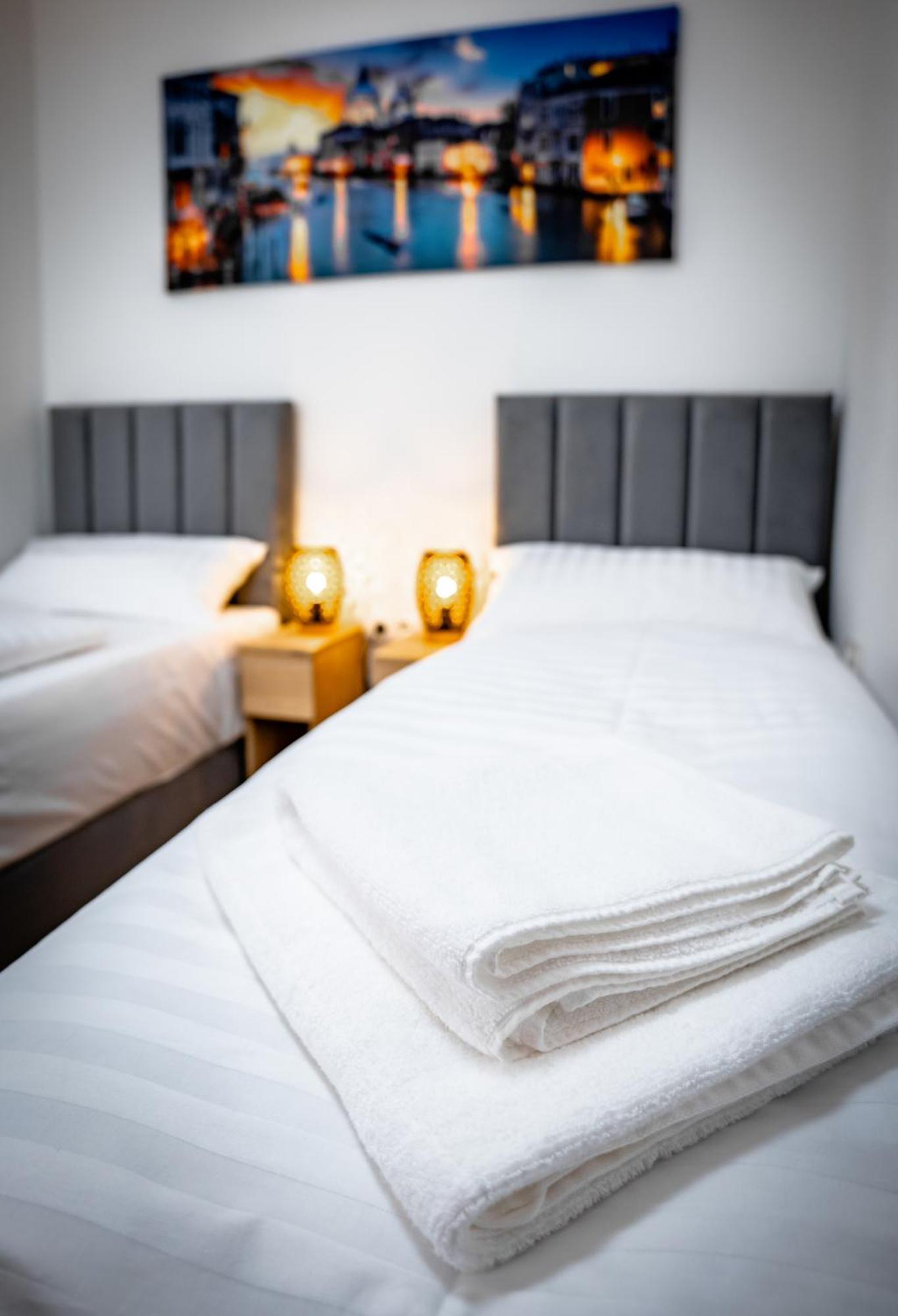 Rennglueck Apartments เคลแบร์ก ภายนอก รูปภาพ