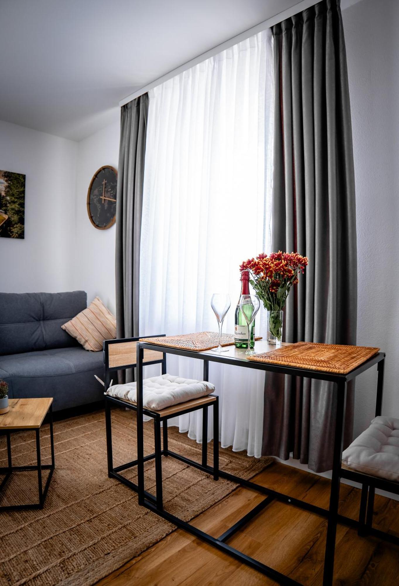 Rennglueck Apartments เคลแบร์ก ภายนอก รูปภาพ